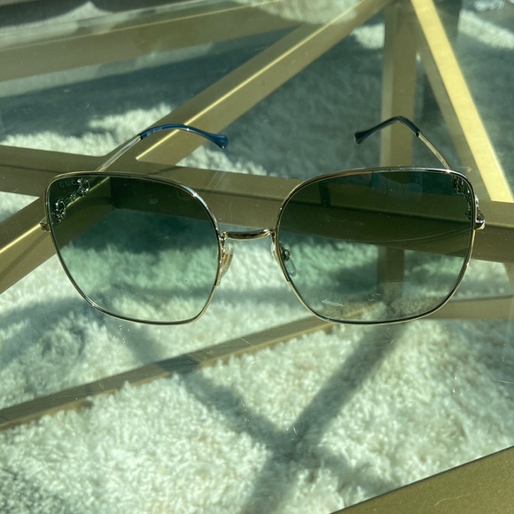 Gucci Sunglasses - Picture 1 of 4
